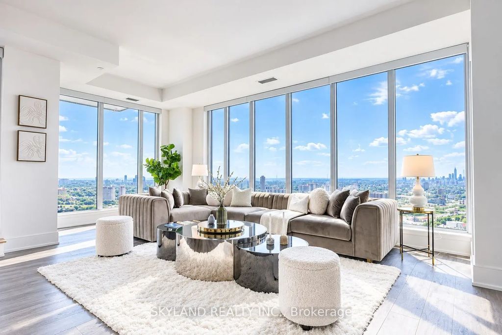 30 Inn On The Park Drive Ph 09, Toronto C13