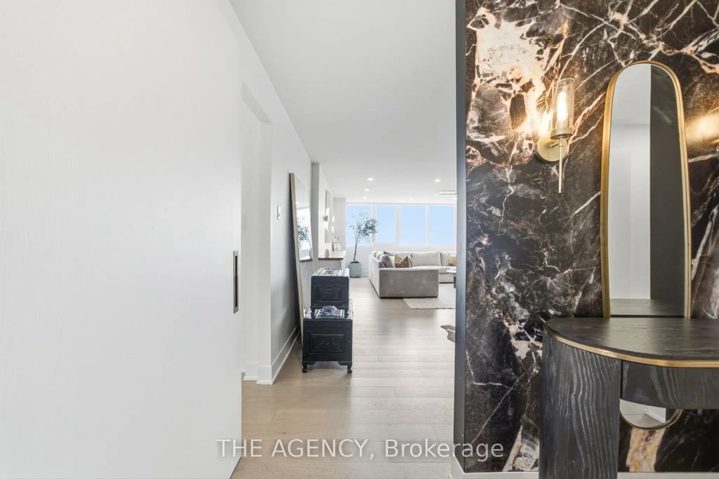 256 Jarvis Street 15c, Toronto C08