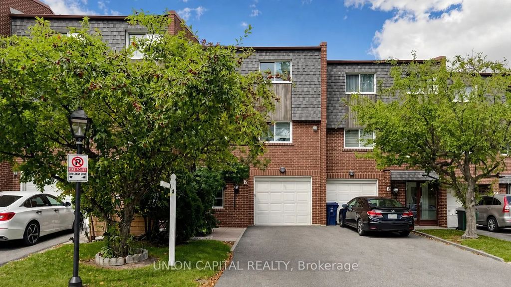 6 Windy Golf Way, Toronto C11