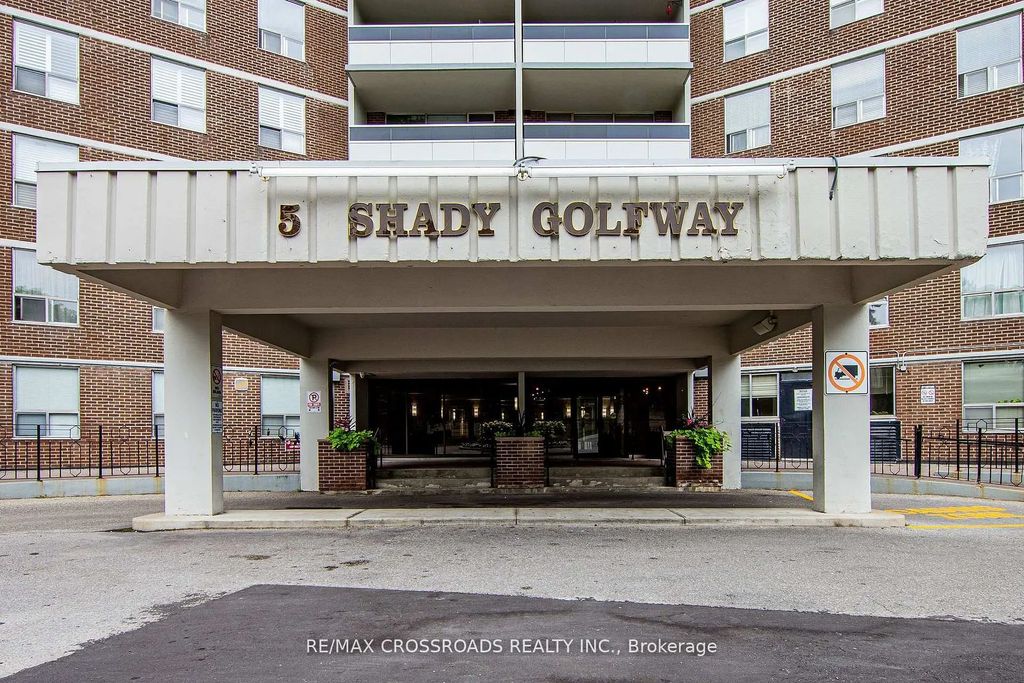 5 Shady Golfway 205, Toronto C11