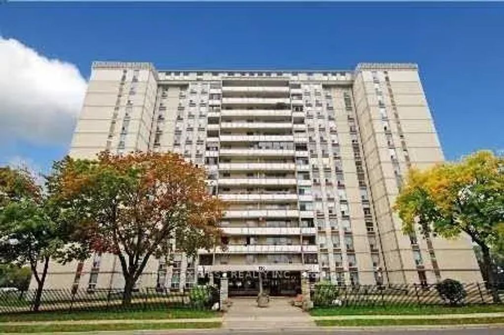 130 Neptune Drive 202, Toronto C04