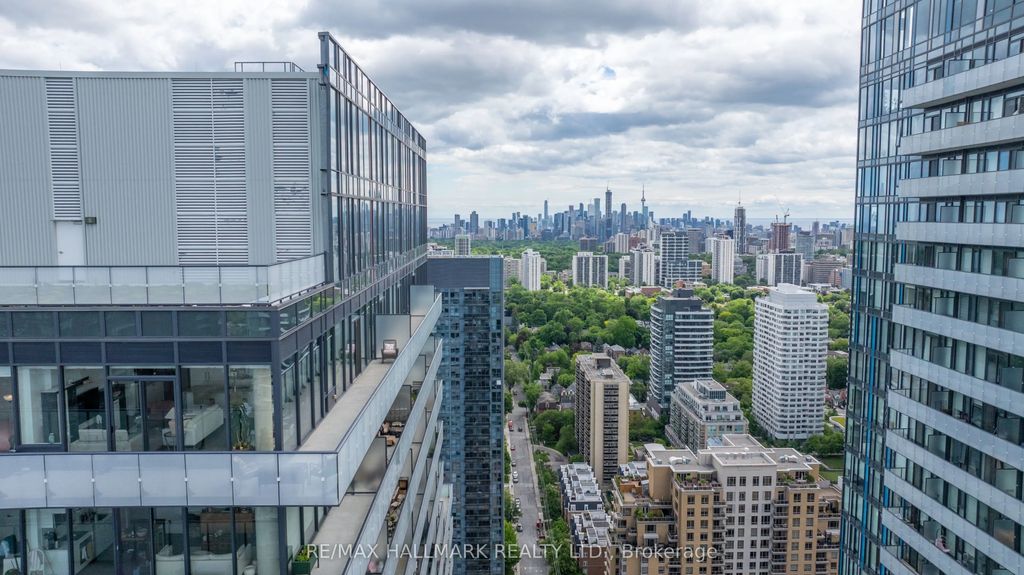 185 Roehampton Avenue Ph2, Toronto C10