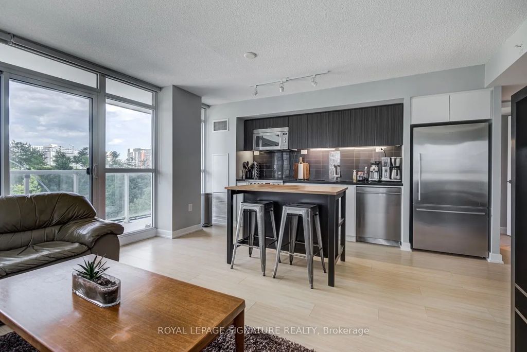 75 Queens Wharf Road 318, Toronto C01