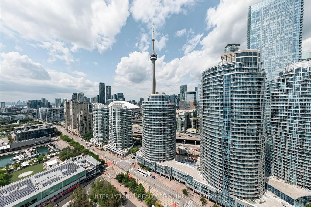 218 Queens Quay N/a W Ph4, Toronto C01