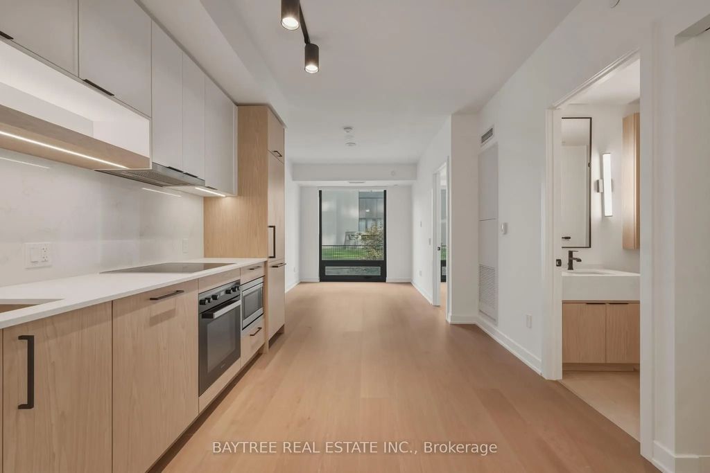 91 Montclair Avenue 533, Toronto C03