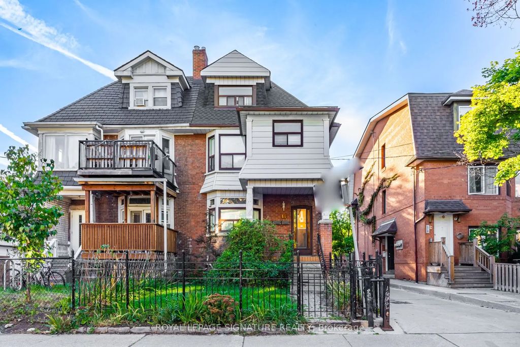 14 Howland Avenue 1, Toronto C02
