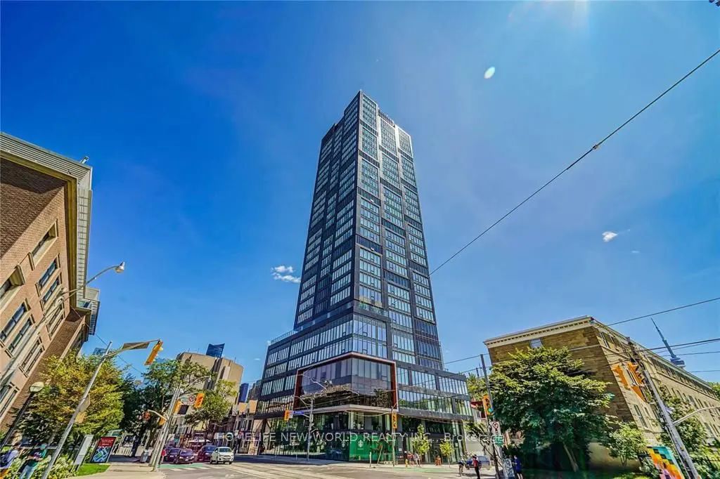 203 College Street 2505, Toronto C01