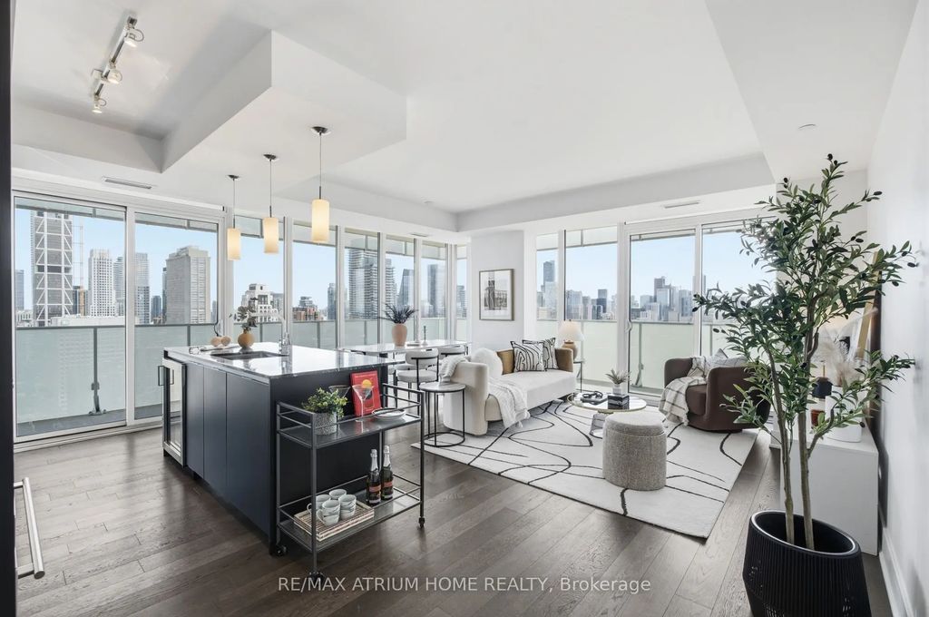 200 Bloor Street W 3103, Toronto C02