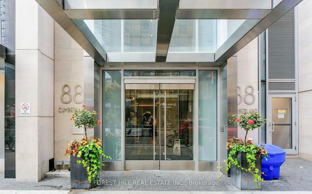 88 Cumberland Street 1802, Toronto C02