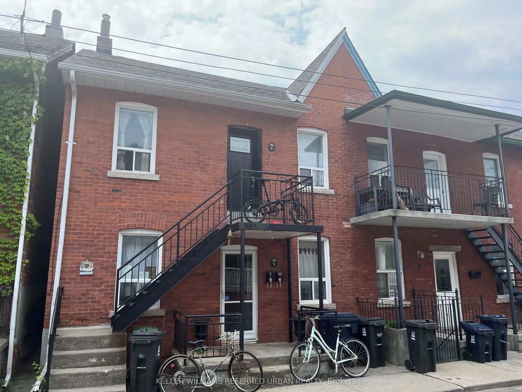 9 Clinton Place Main Floor, Toronto C01