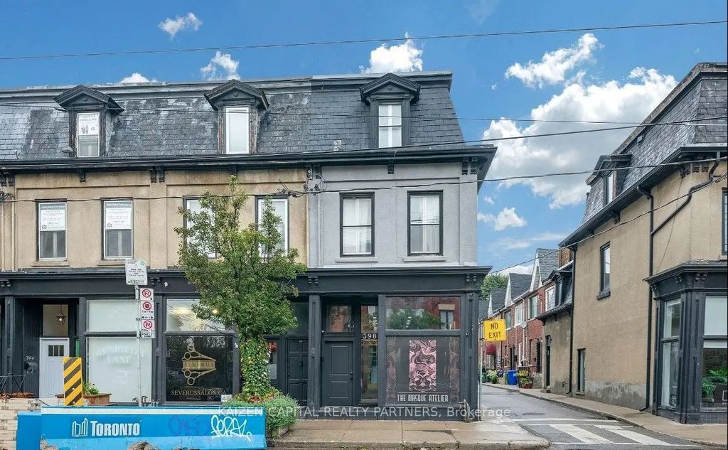 398 King Street E, Toronto C08