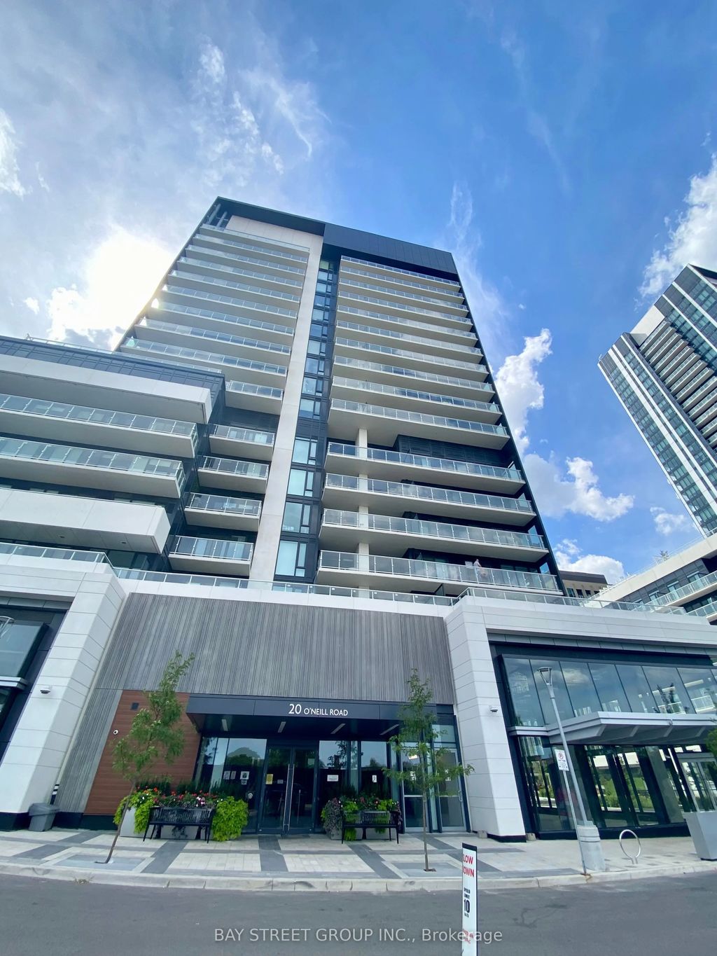 20 O'neill Road 1613, Toronto C13