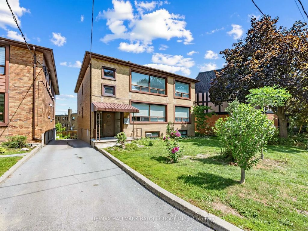 4 Croydon Road 3, Toronto C03