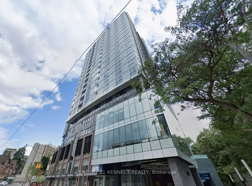 219 Dundas Street E 1703, Toronto C08