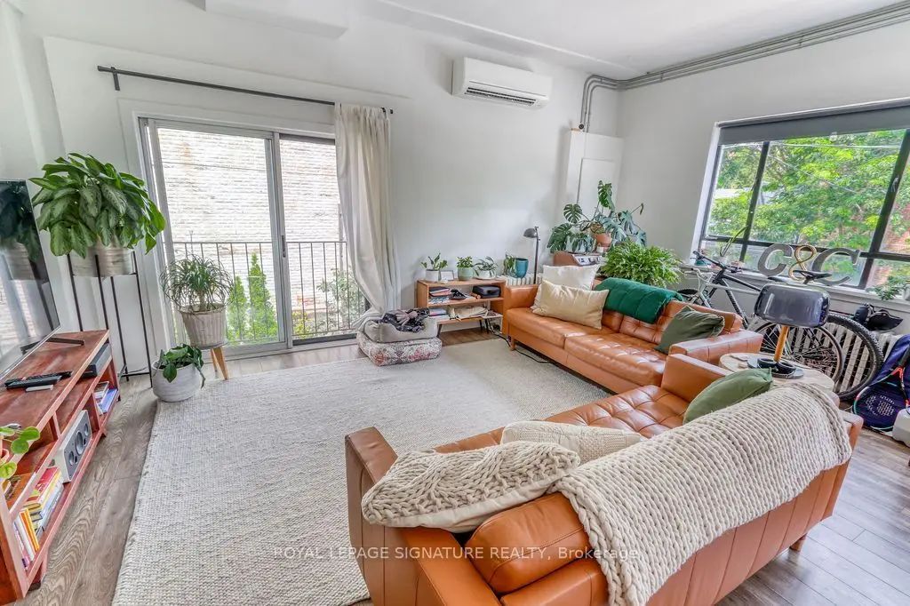 44 Stafford Street Unit B, Toronto C01