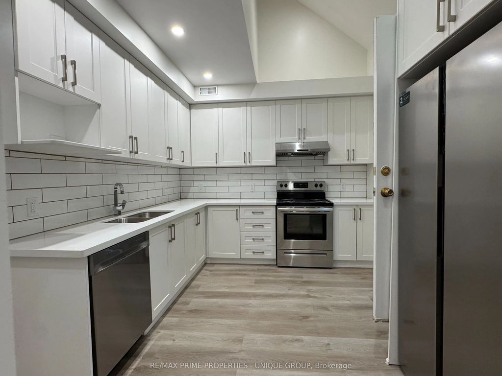 62 Henry Street 2, Toronto C01