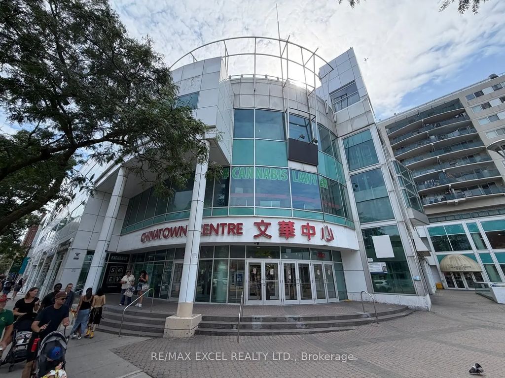222 Spadina Avenue 275, Toronto C01