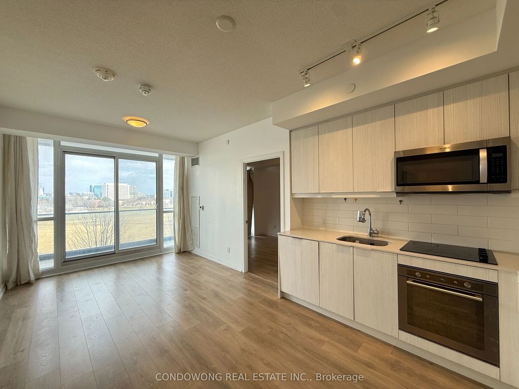 32 Forest Manor Road 409, Toronto C15
