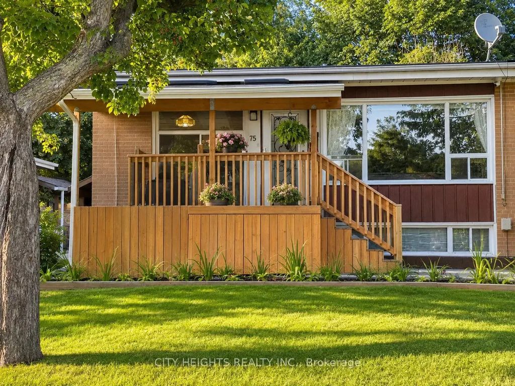 75 Pynford Crescent Upper, Toronto C13