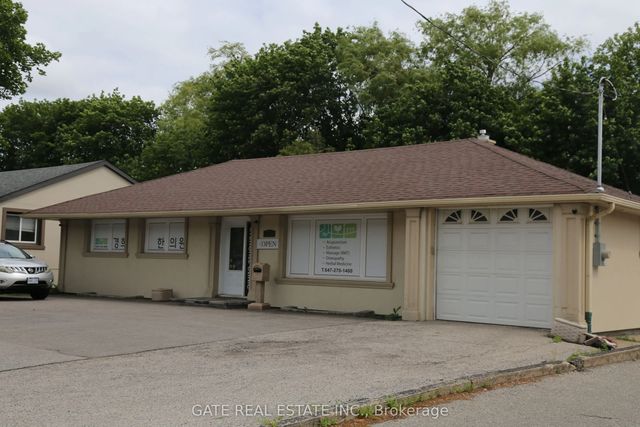 271 Finch Avenue W, Toronto C07