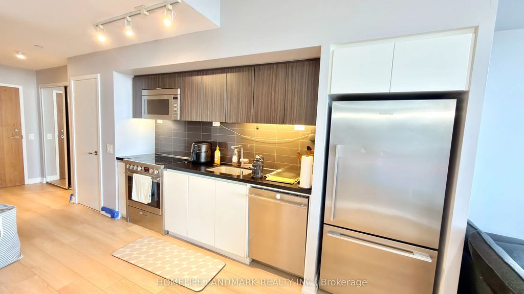 85 Queens Wharf Road 703, Toronto C01