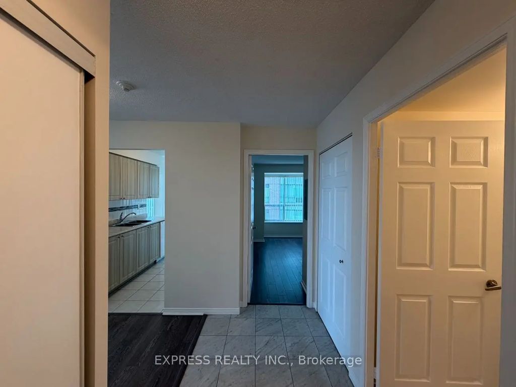 39 Pemberton Avenue 715, Toronto C14