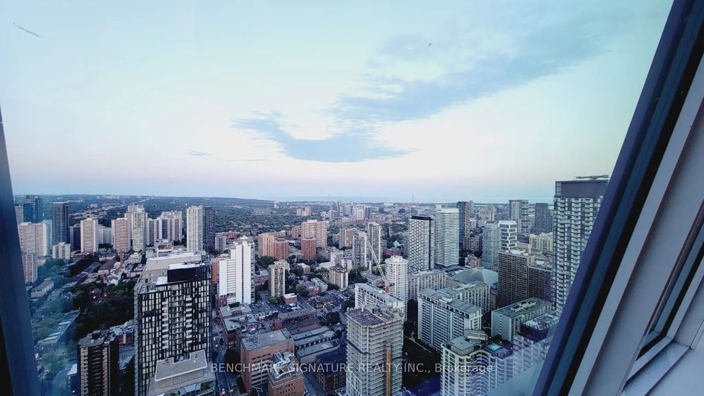 8 Wellesley Street W 6007, Toronto C01