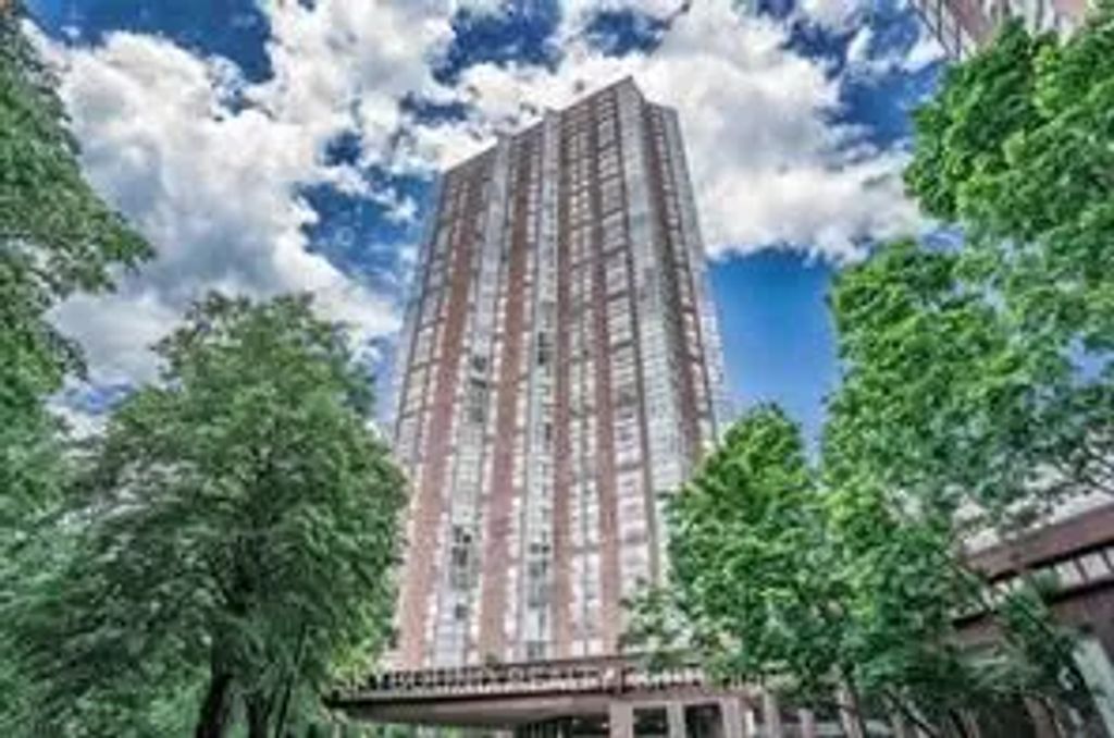 7 Concorde Place 511, Toronto C13