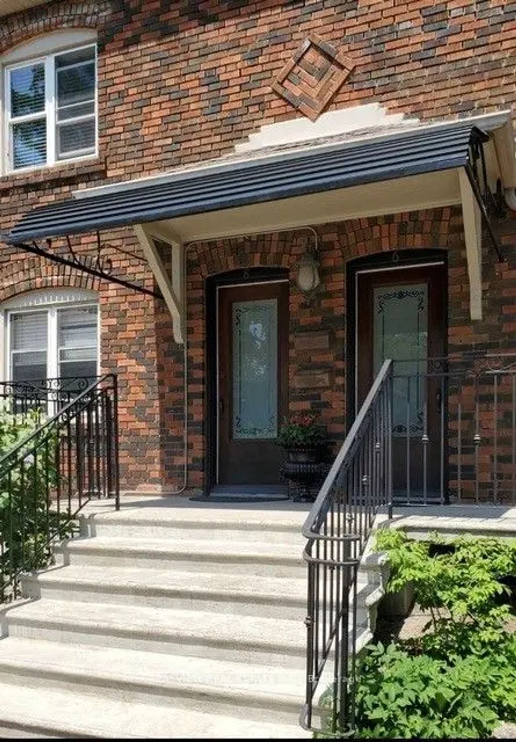 6 Deloraine Avenue Main Floor, Toronto C04