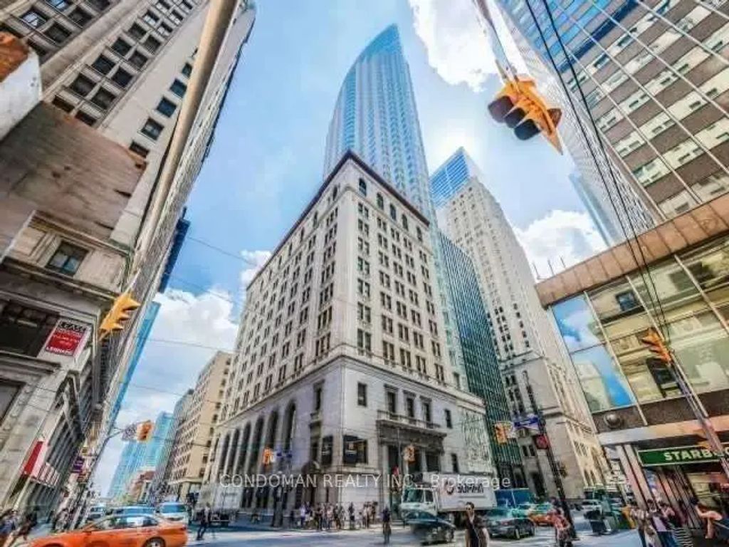 1 King Street W 2210, Toronto C01