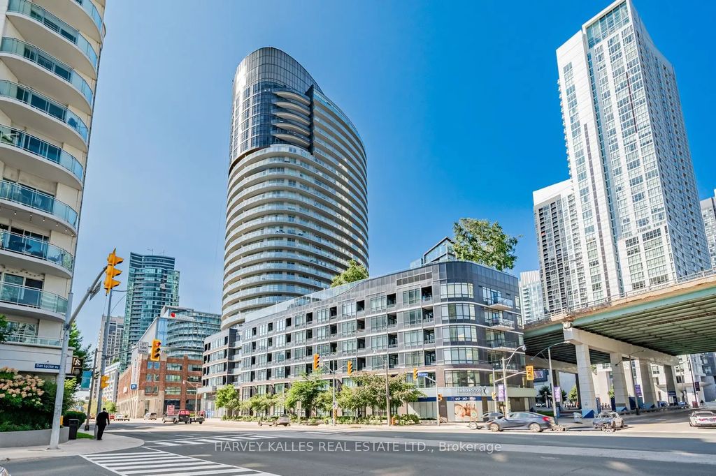 38 Dan Leckie Way 3002, Toronto C01