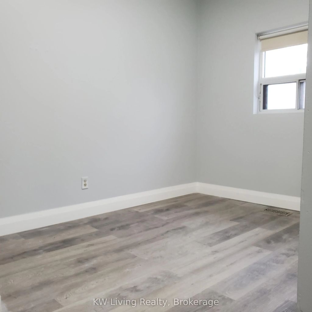 377 Dundas Street W A2, Toronto C01