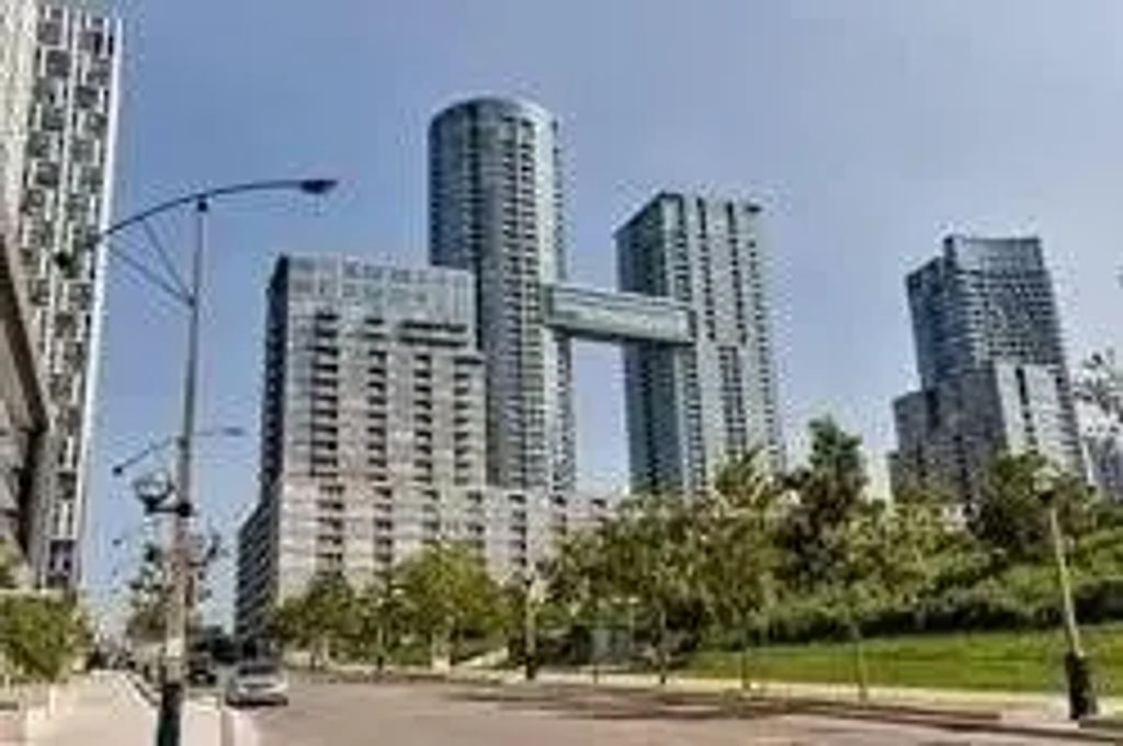 151 Dan Leckie Way 717, Toronto C01