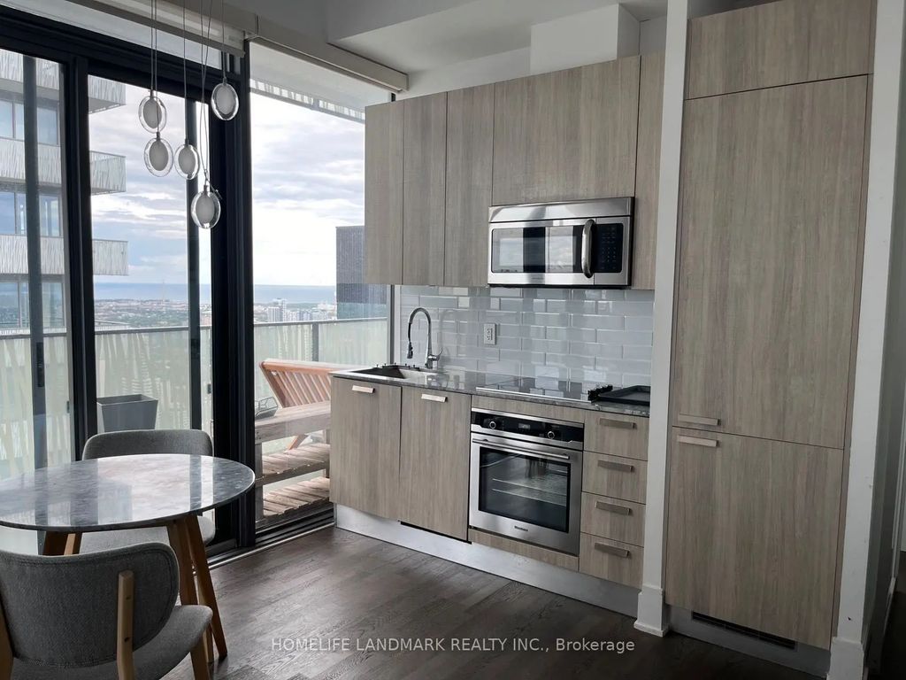 42 Charles Street 5301, Toronto C08