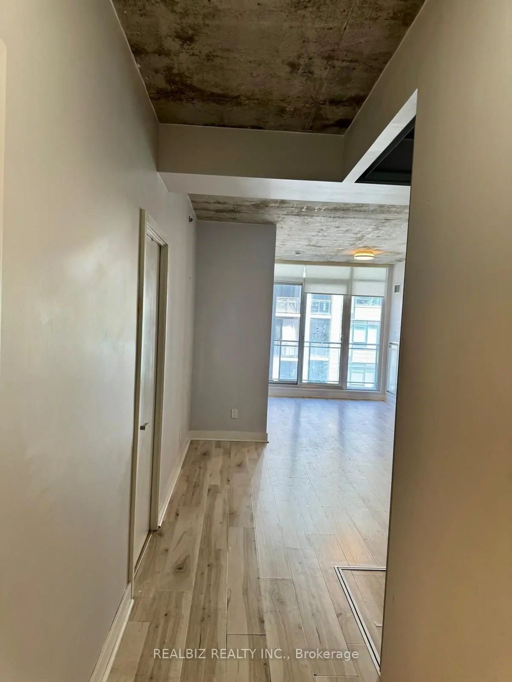 20 Minowan Miikan Lane 429, Toronto C01