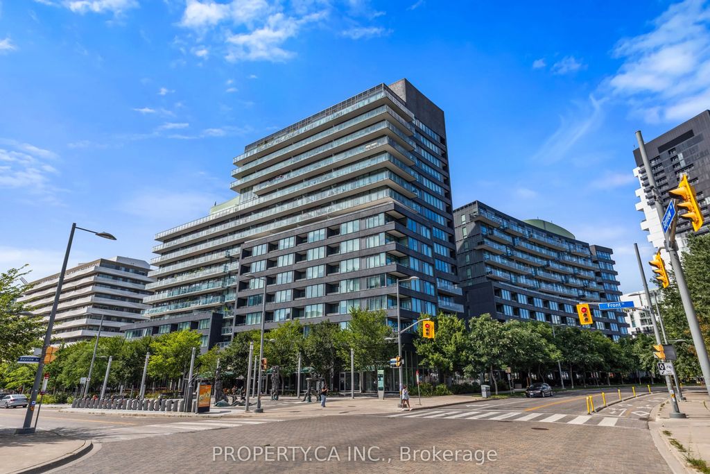 120 Bayview Avenue N122, Toronto C08