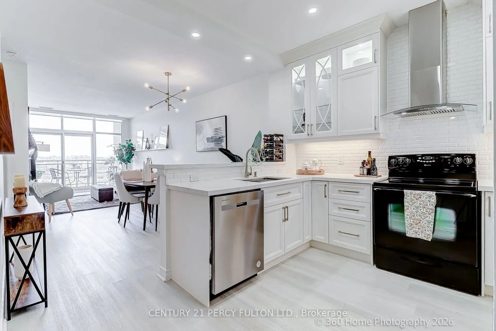 1 Leaside Park Drive 604, Toronto C11