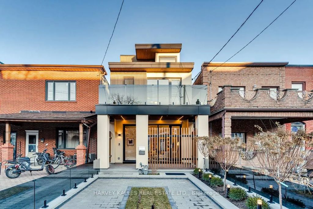 179 Palmerston Avenue, Toronto C01