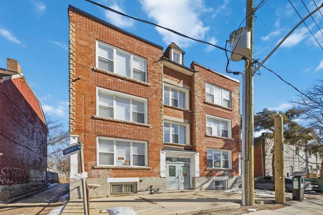 1 A Leonard Avenue 3, Toronto C01