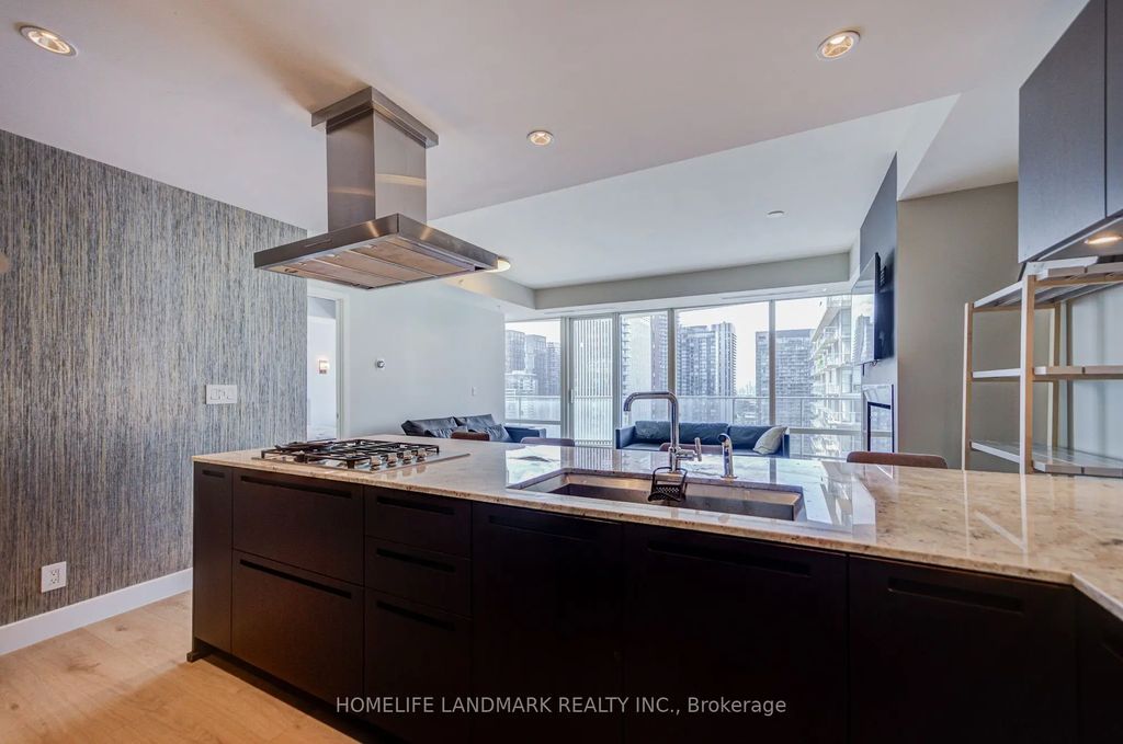 180 University Avenue 3103, Toronto C01