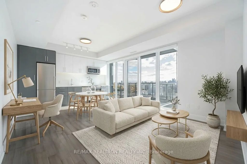 2525 Bathurst Street 1111, Toronto C04
