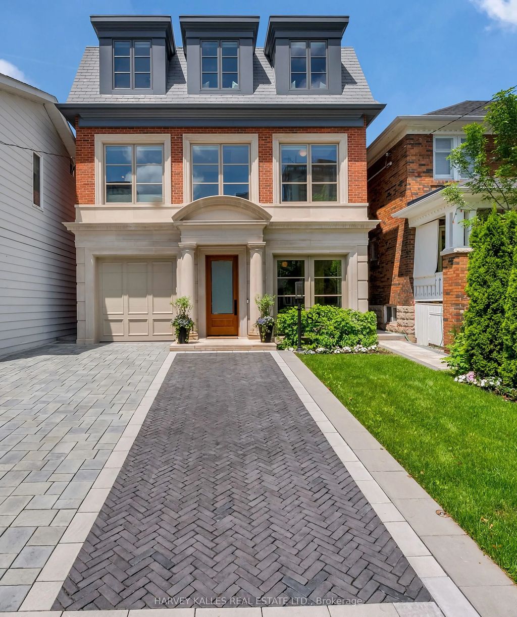 82 Sherwood Avenue, Toronto C10