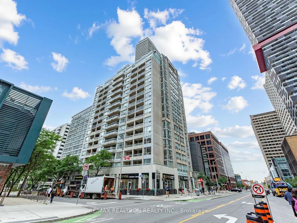43 Eglinton Avenue E 510, Toronto C10