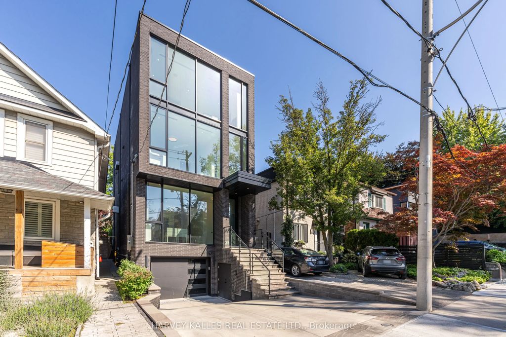 40 Thelma Avenue, Toronto C03