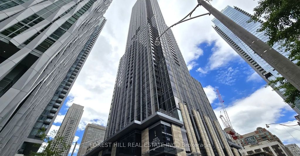 11 Yorkville Avenue 2411, Toronto C02