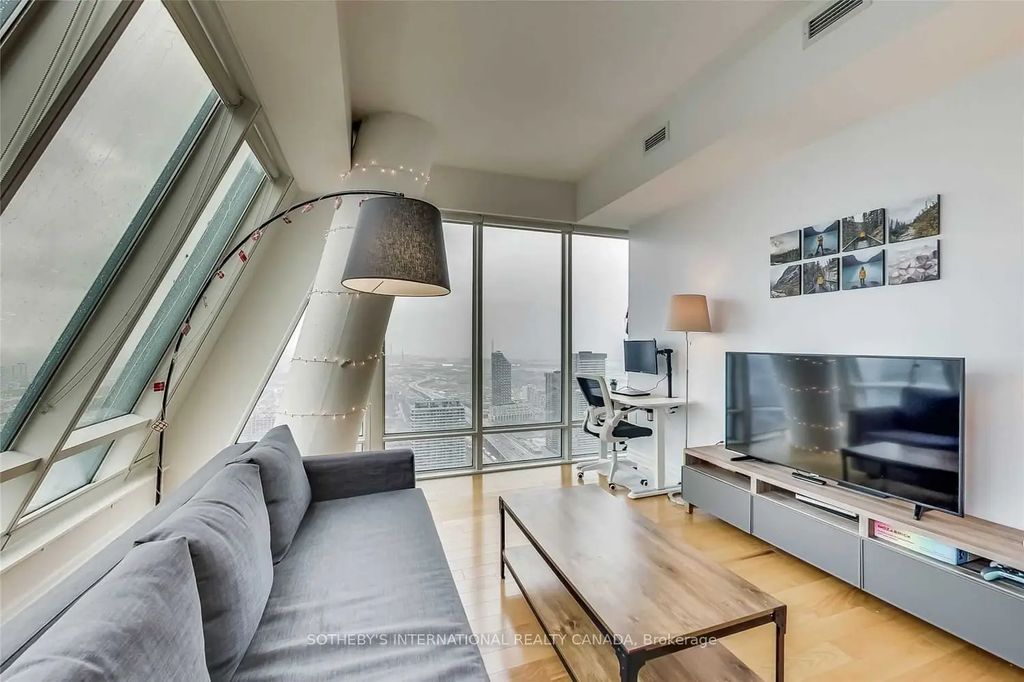 8 The Esplanade N/a 5505, Toronto C08