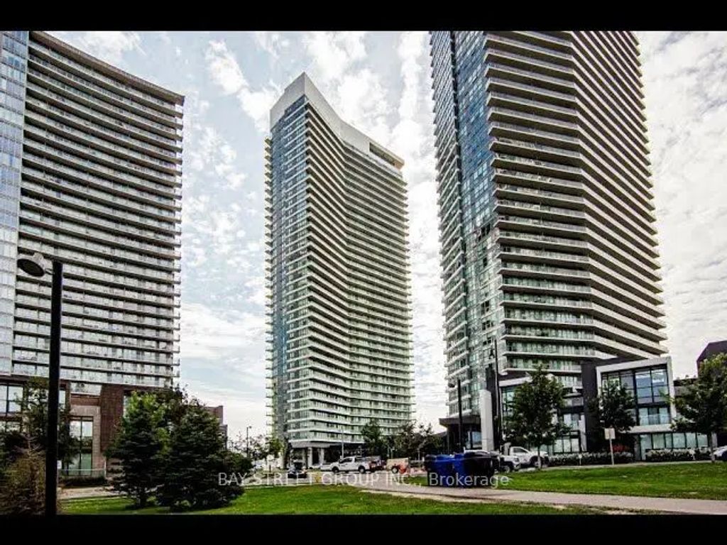117 Mcmahon Drive 3305, Toronto C15