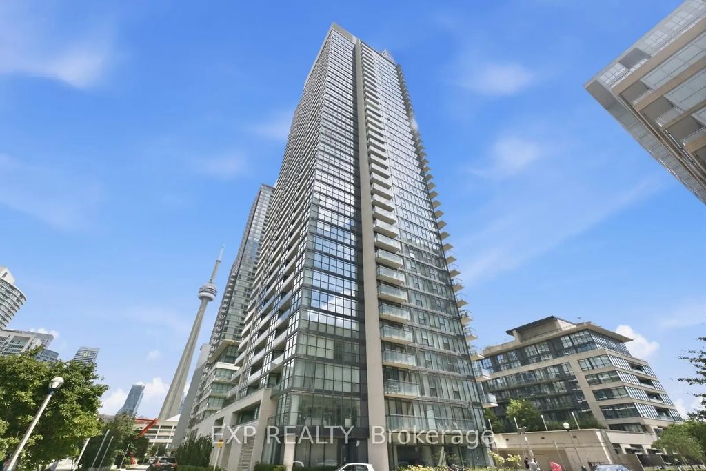 25 Capreol Court 810, Toronto C01