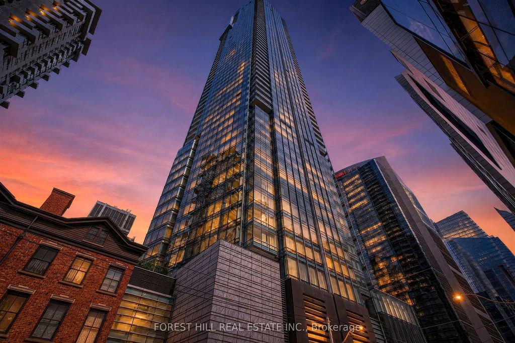 180 University Avenue 2305, Toronto C01