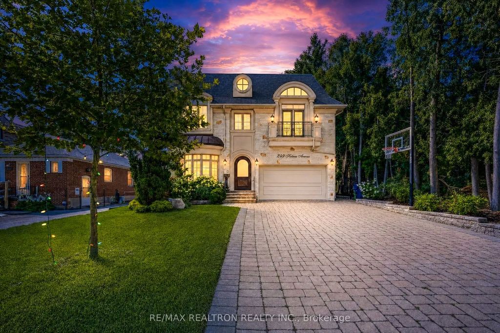 249 Holmes Avenue, Toronto C14